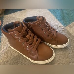 NIB: Cat & Jack Toddler sneakers